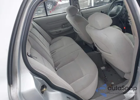 1999 Ford Crown Victoria Lx z USA, uszkodzony, nr VIN 2FAFP74W2XX158435